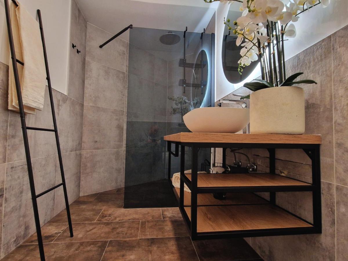 Olivea Luxury Suites Fazana Exterior photo