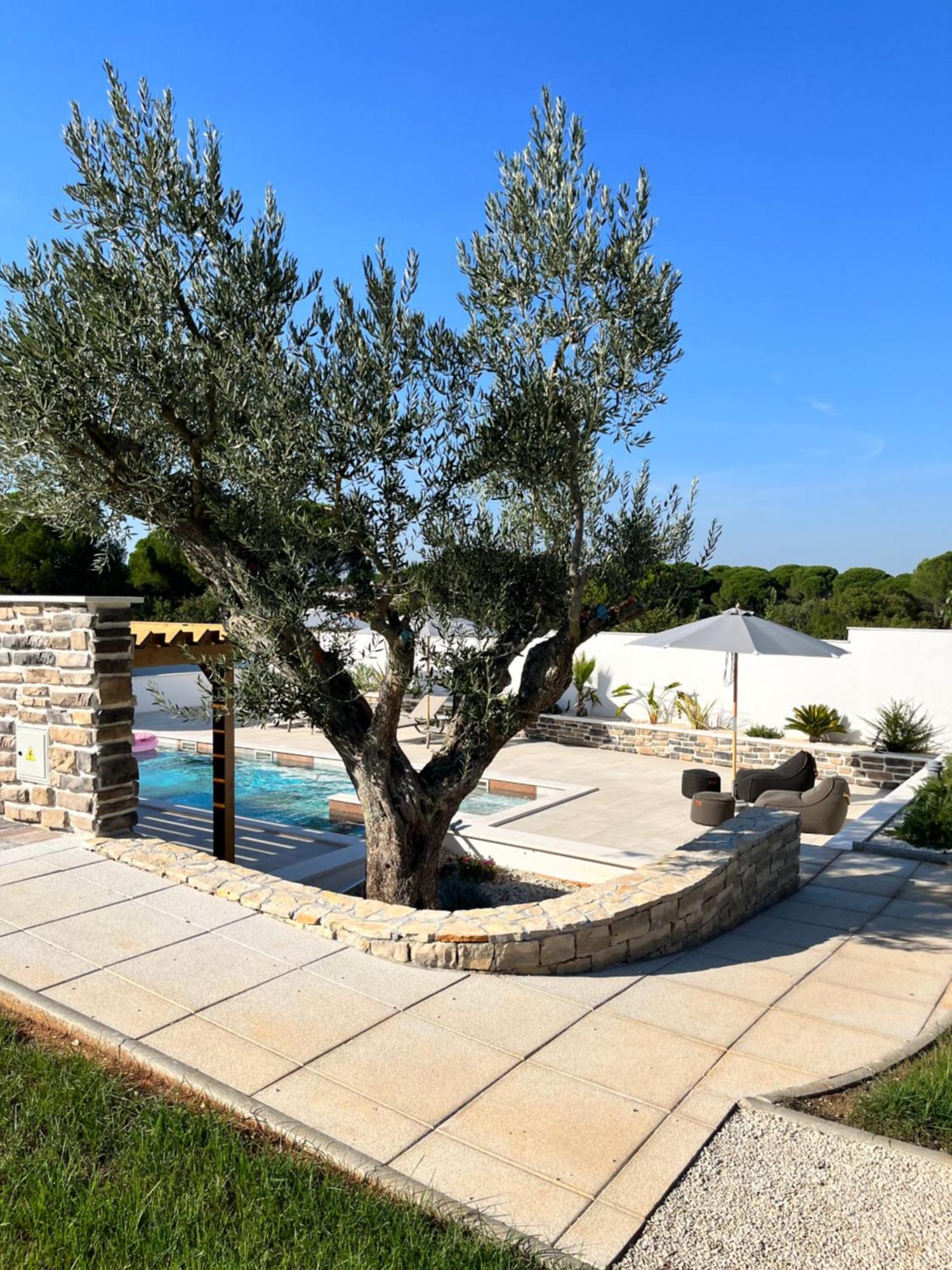 Olivea Luxury Suites Fazana Exterior photo